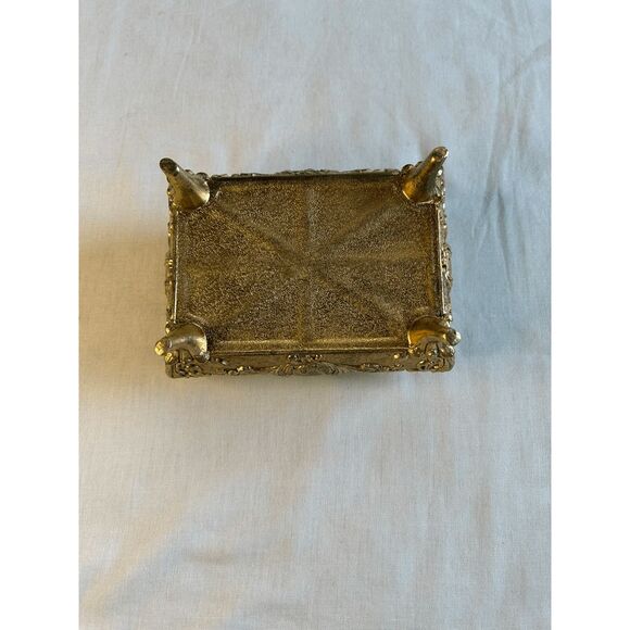 Small White/Gold Colored Trinket/Jewelry Box, Red Lined, Footed, Flowers - Picture 3 of 7